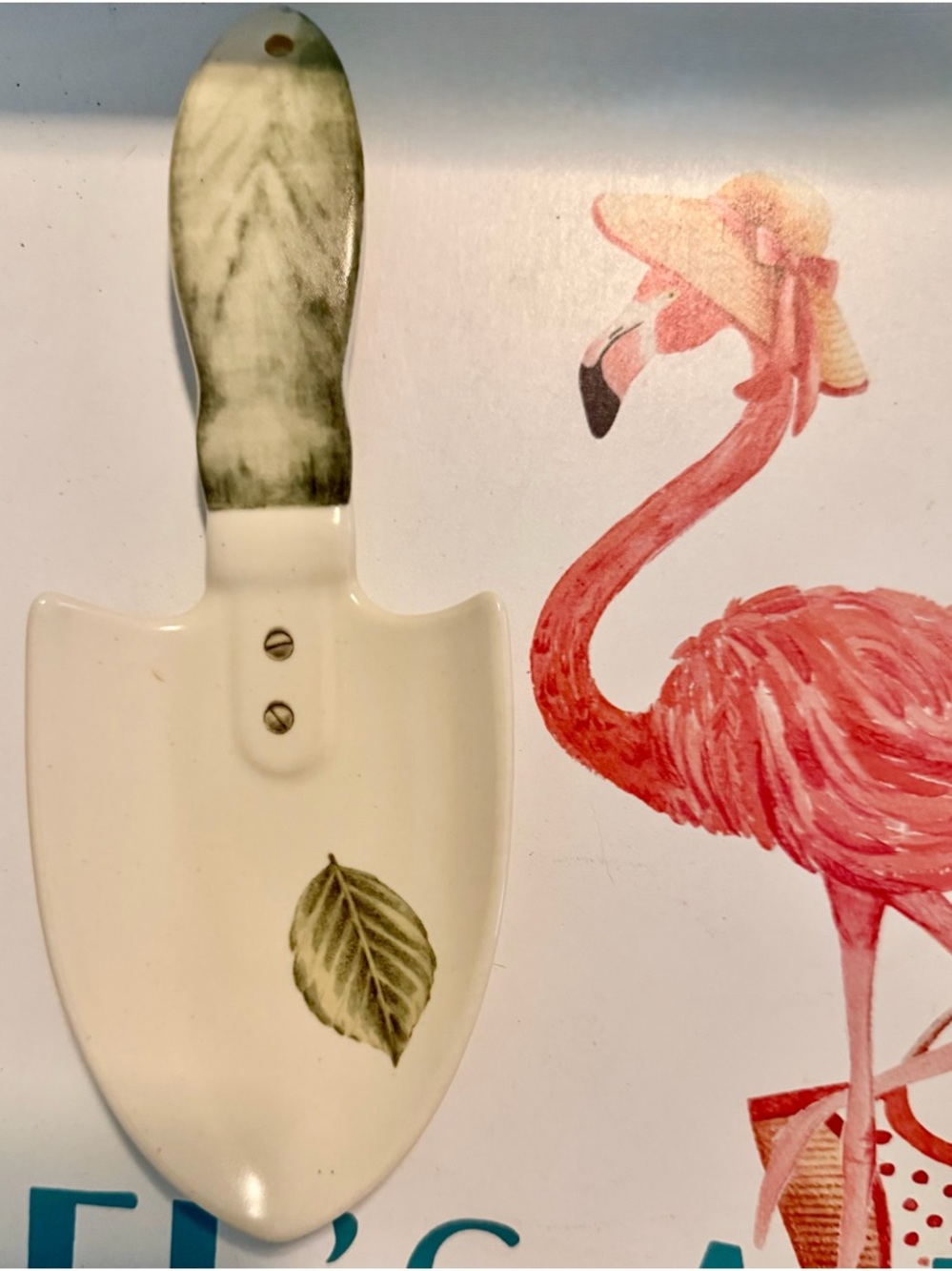 Pfaltzgraff Green Logo Ceramic Mark - Cream and Green Nature Wood Spoon Rest